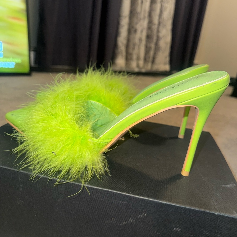 Azalea Wang Neon Green Feather Pointed-Toe Mule Heels - Picture 3 of 5